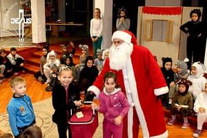 Fénykép-galéria-2013-2014,Általános Iskola,Tehetségpont lettünk,Eötvös 200,Volt egyszer egy oskola,Emléktábla avatás,Mindennapok kémiája,Szónokok az Eötvösben,Ovi-kupa 2014.,Megemlékezés az emlékteremben,Szárnyas vadászok